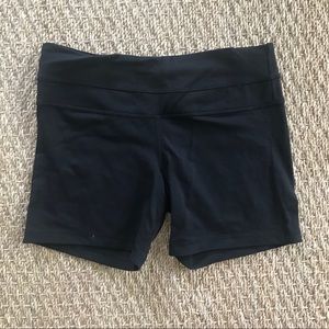 Lululemon Black Bike Shorts - size 6